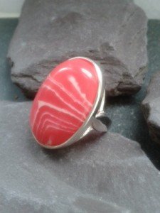 rhodonite rasperry ripple cocktail ring