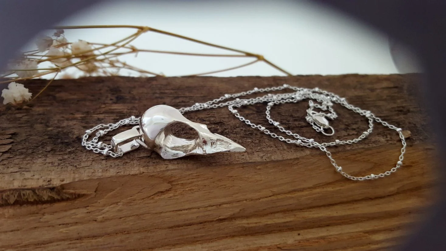 Silver skull pendant