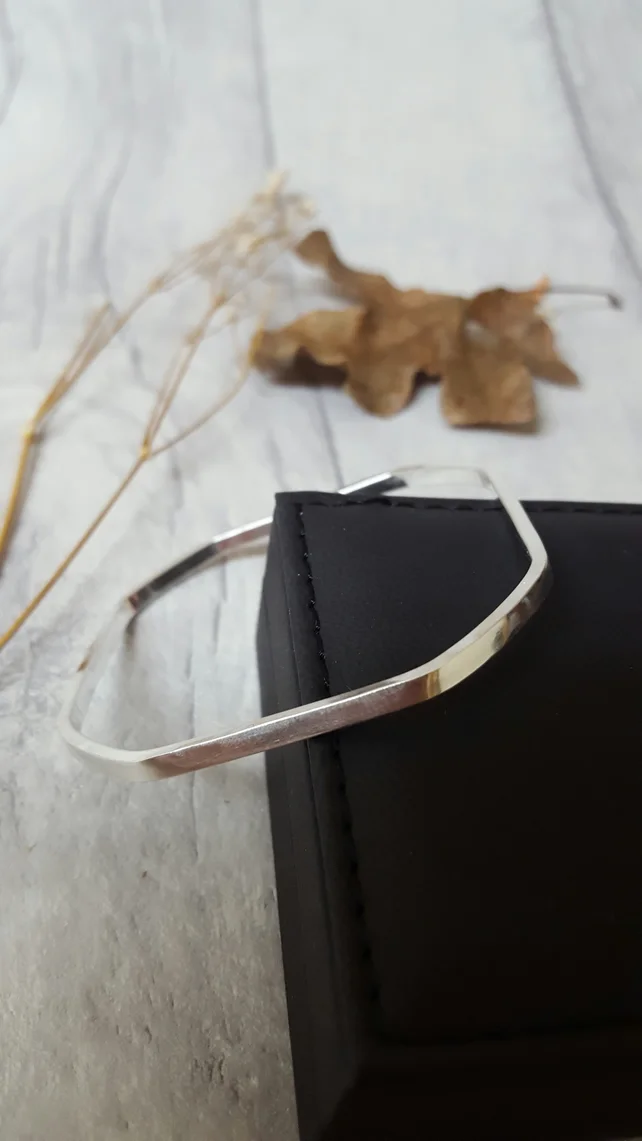 Rounded Square Silver Bangle