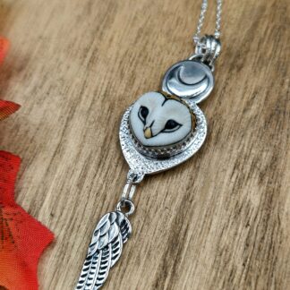 Another view of the silver owl pendant